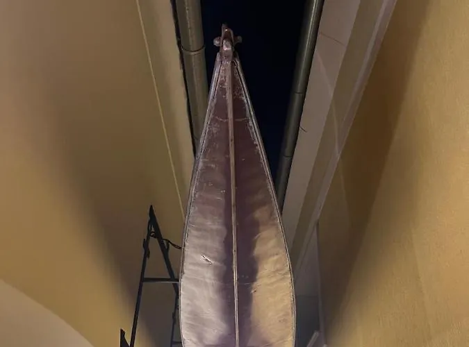 Peter Dock Boutique *