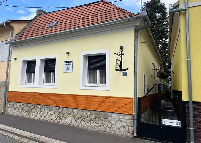 Vila Peter Dock Boutique