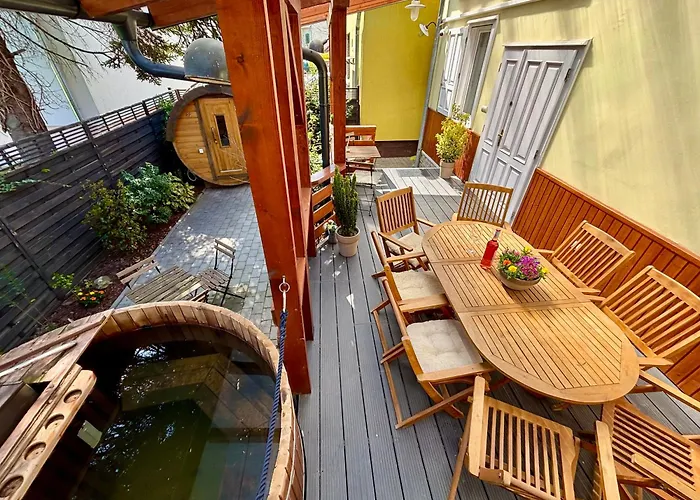 Vila Peter Dock Boutique